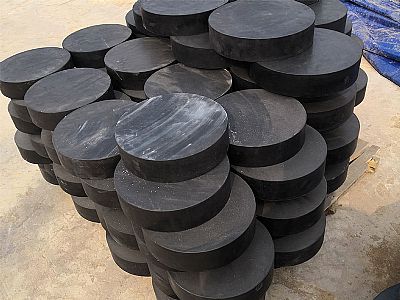 柴桑区板式橡胶支座由若干层橡胶片与薄钢板经加压硫化